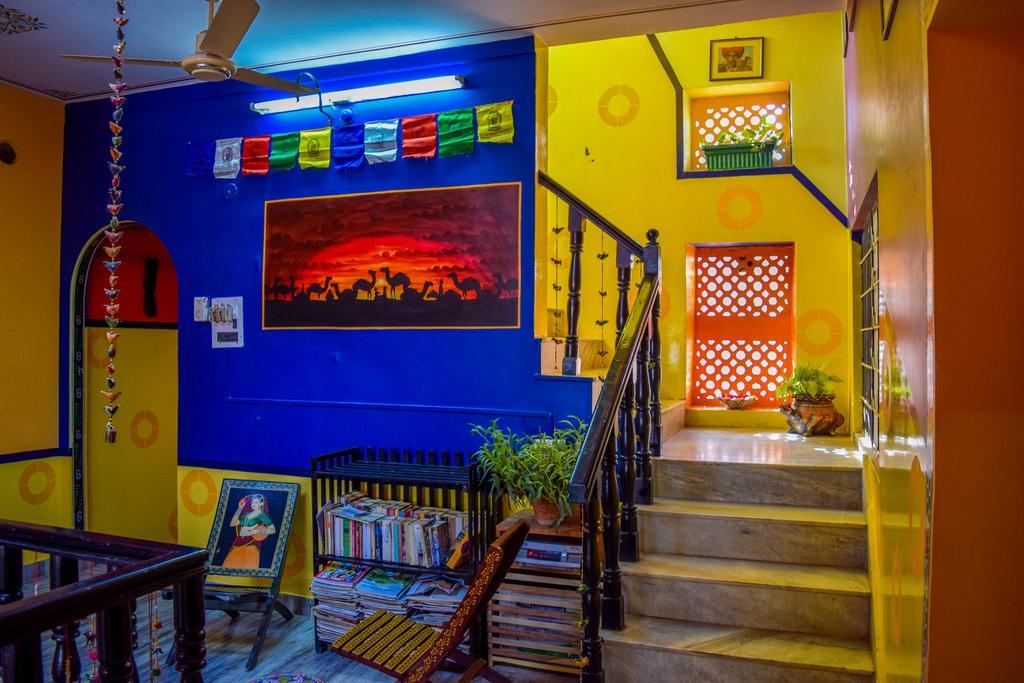 Hotel Everest Pushkar Bagian luar foto