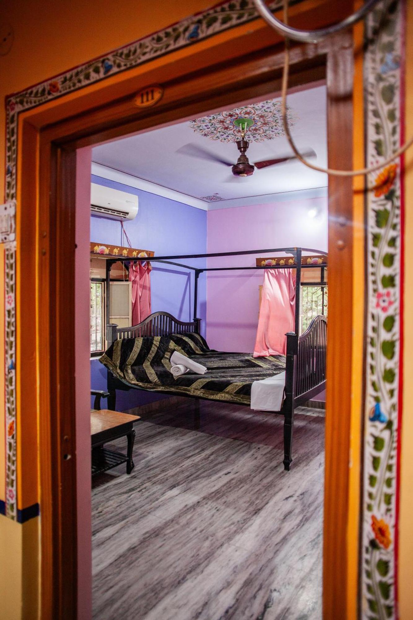 Hotel Everest Pushkar Bagian luar foto