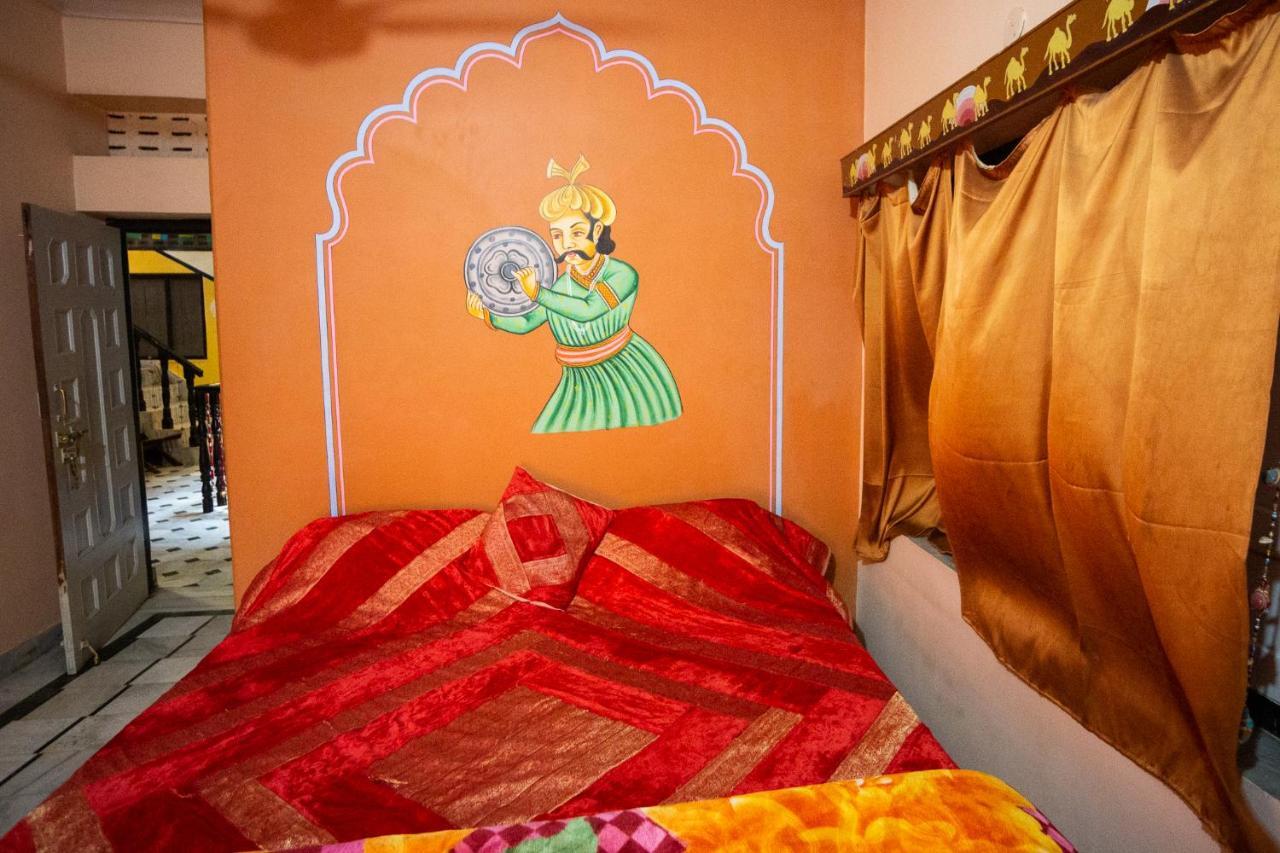 Hotel Everest Pushkar Bagian luar foto